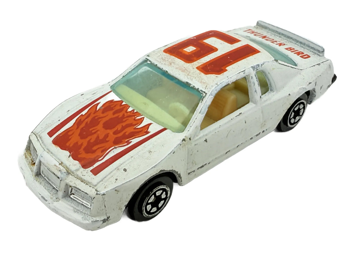 Thunder Bird Yatming Biały 1:64