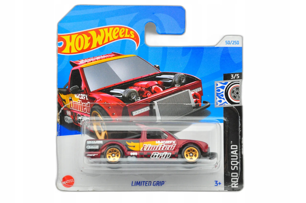 Mały Hatchback Z Lat 80. Czerwony 1:64