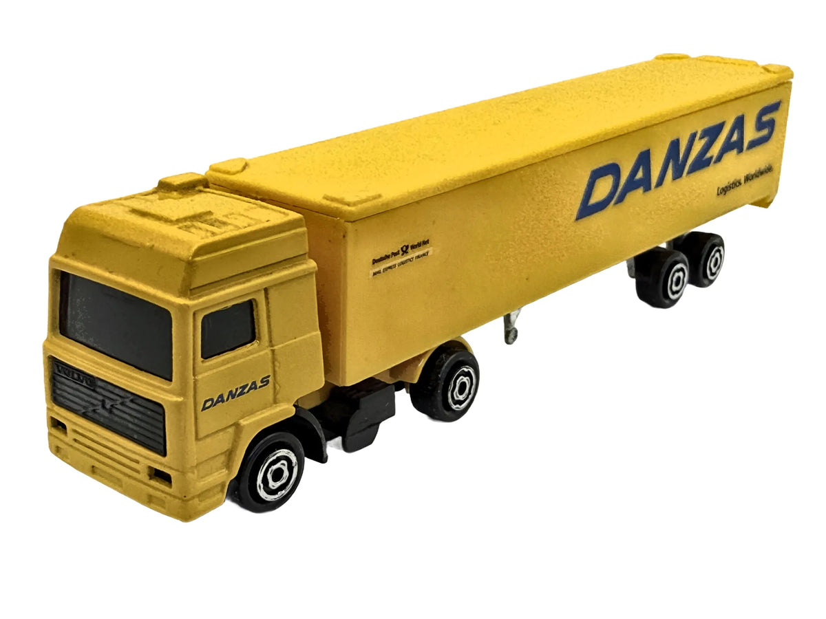 VOLVO TRUCK, DANZAS, Majorette, Die cast, Żółty, 1:64, Resoraki