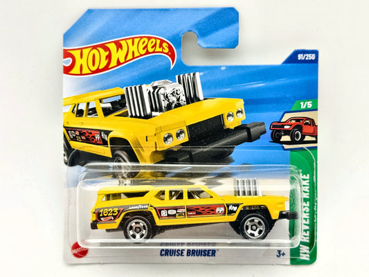 Cruise Bruiser Hot Wheels 2025 Mooneyes 1:64 1623 Blister Żółty