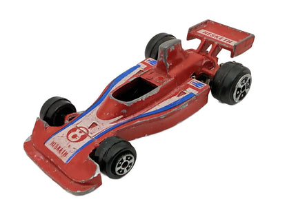 Hesketh 308 Yatming Czerwony 1:64
