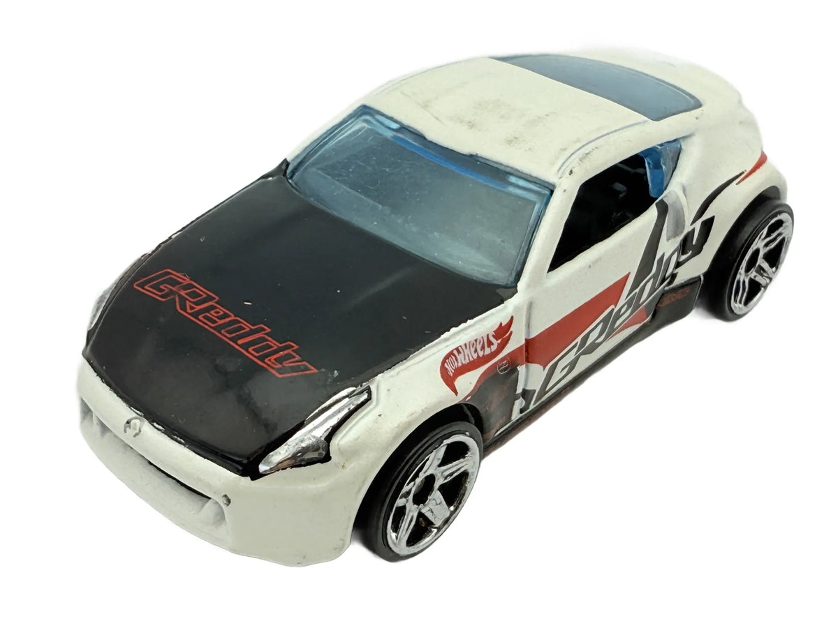 Nissan 370Z Hot Wheels Biały 1:64