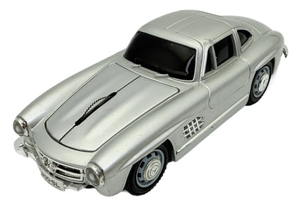 Mercedes-Benz 300 Sl Srebrny 1:32
