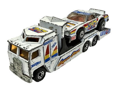 Team Convoy TM-2 Kenworth + Chevy Pro Truckmate Matchbox 1983 Biały 1:80