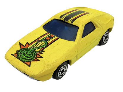 Porsche 928 Sport Grand Tour, Resoraki, Die cast 1:64, żółty