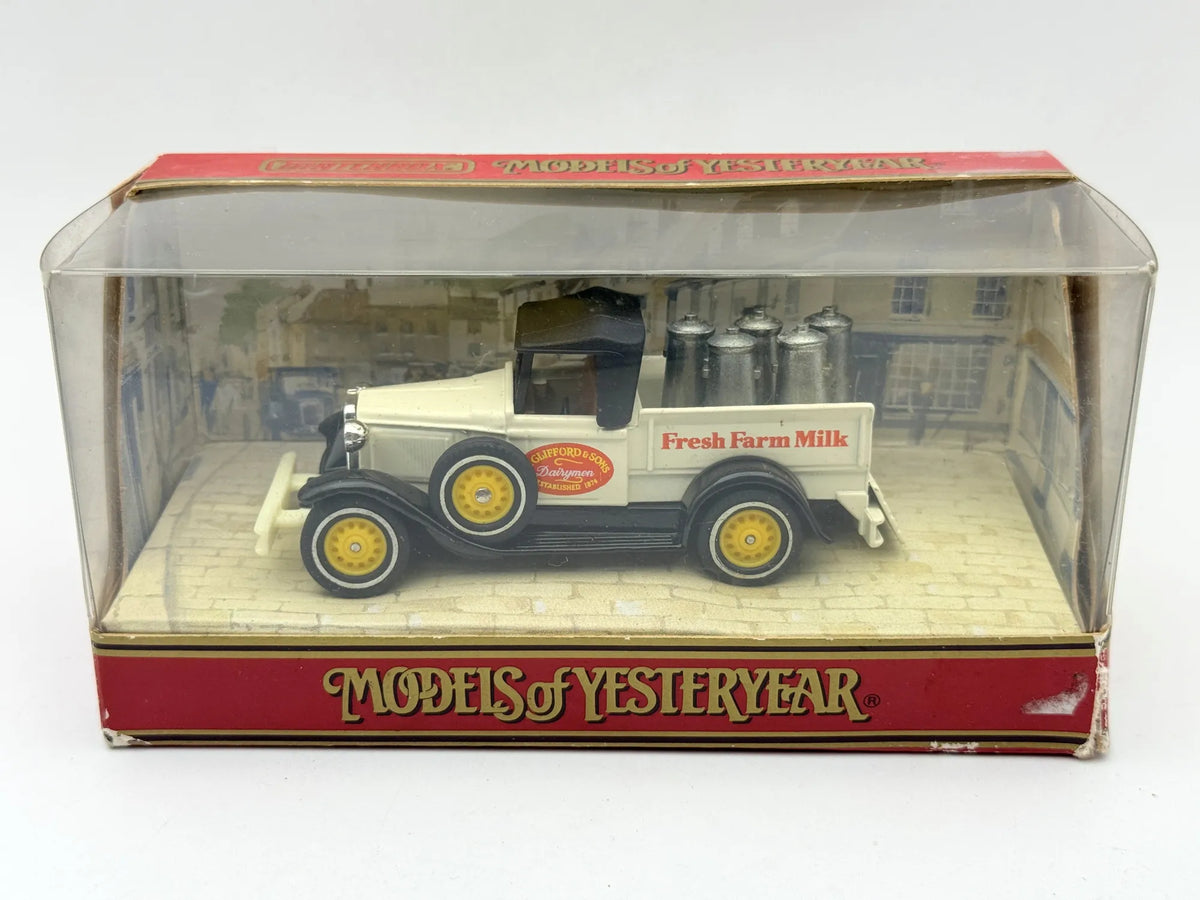 FORD MODEL A PICKUP Models of Yeasteryear Matchbox Biały 1:40 Made in Macau
