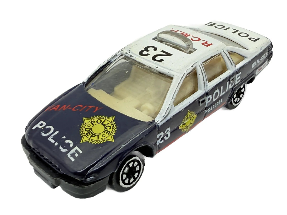 Ford Crown Victoria Czarny 1:64