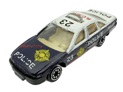 Ford Crown Victoria Czarny 1:64