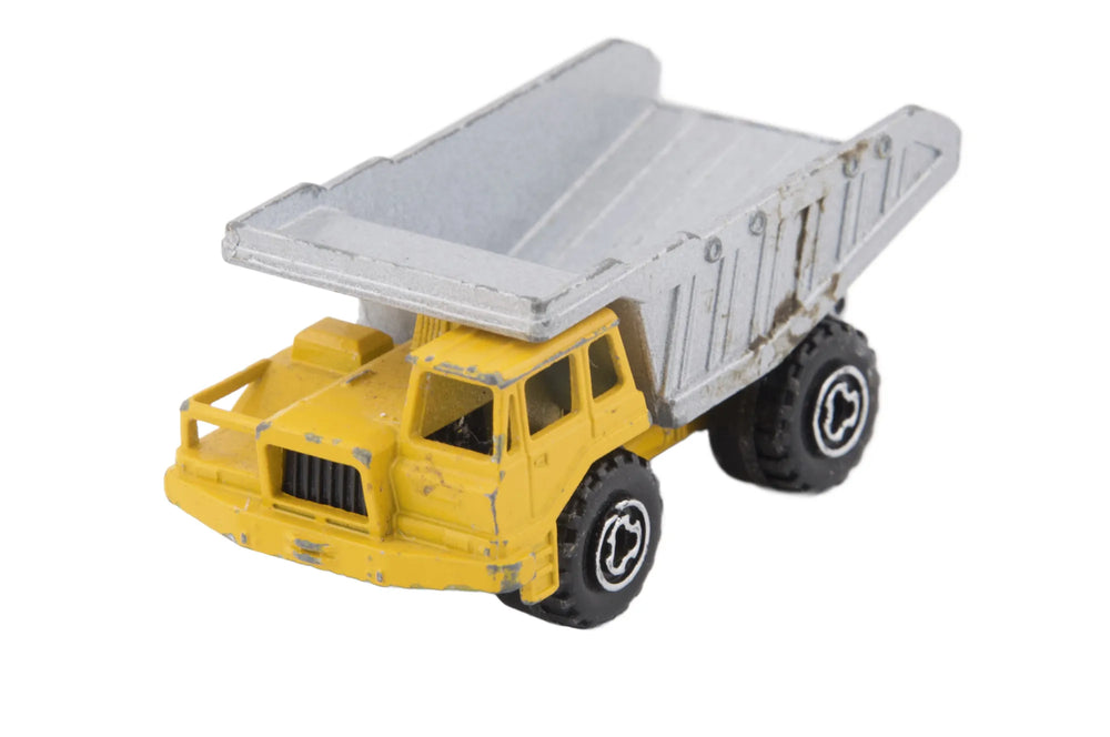 BENNE CARRIERE Majorette Żółto-Srebrna 1:64