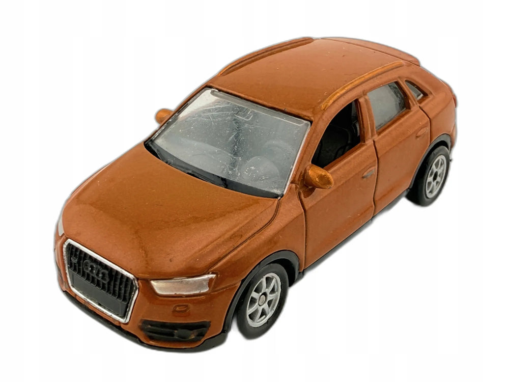 Q3 Audi Miedziany