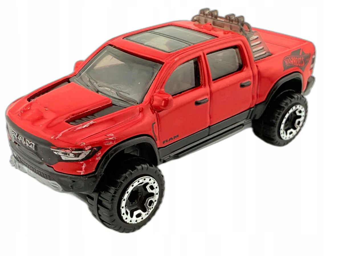 Ram 1500 Hot Wheels 2023 Czerwony 1:64