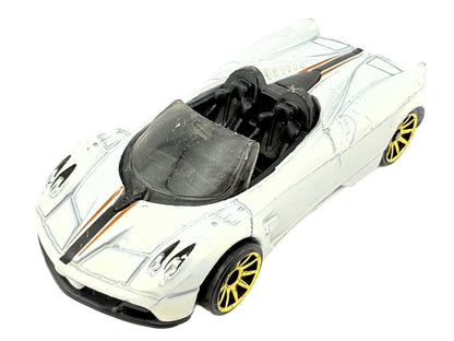 '17 PAGANI HUAYRA ROADSTER, Hot Wheels 2017, Die cast DTW86, Biały, 1:64