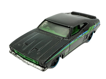 Ford Falcon Xb Hot Wheels Czarny 1:64