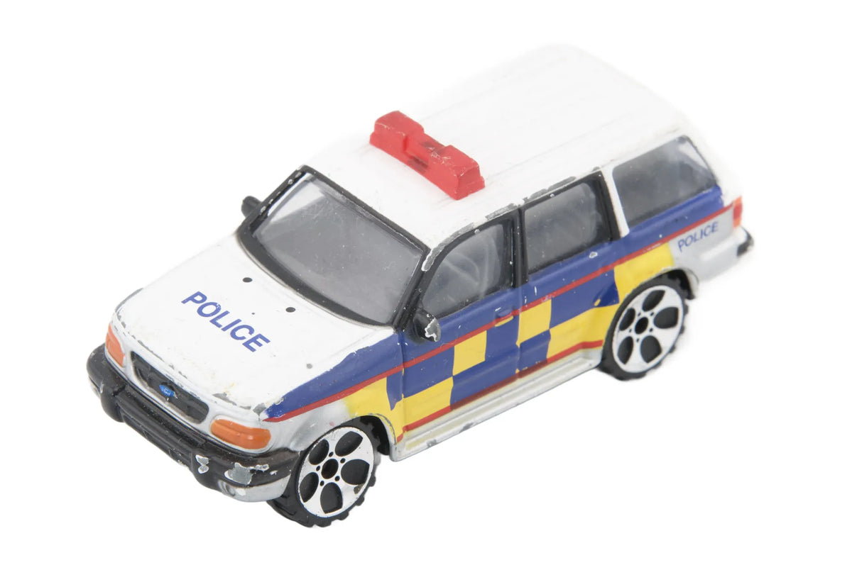 Ford Explorer Police Tonka Biały 1:64