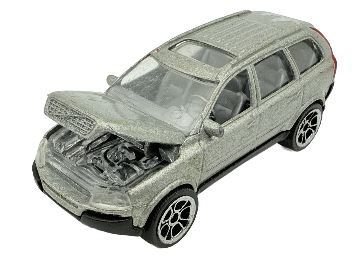 Volvo XC90, SUV srebrny, Majorette Premium, Resoraki, die cast, 1:64