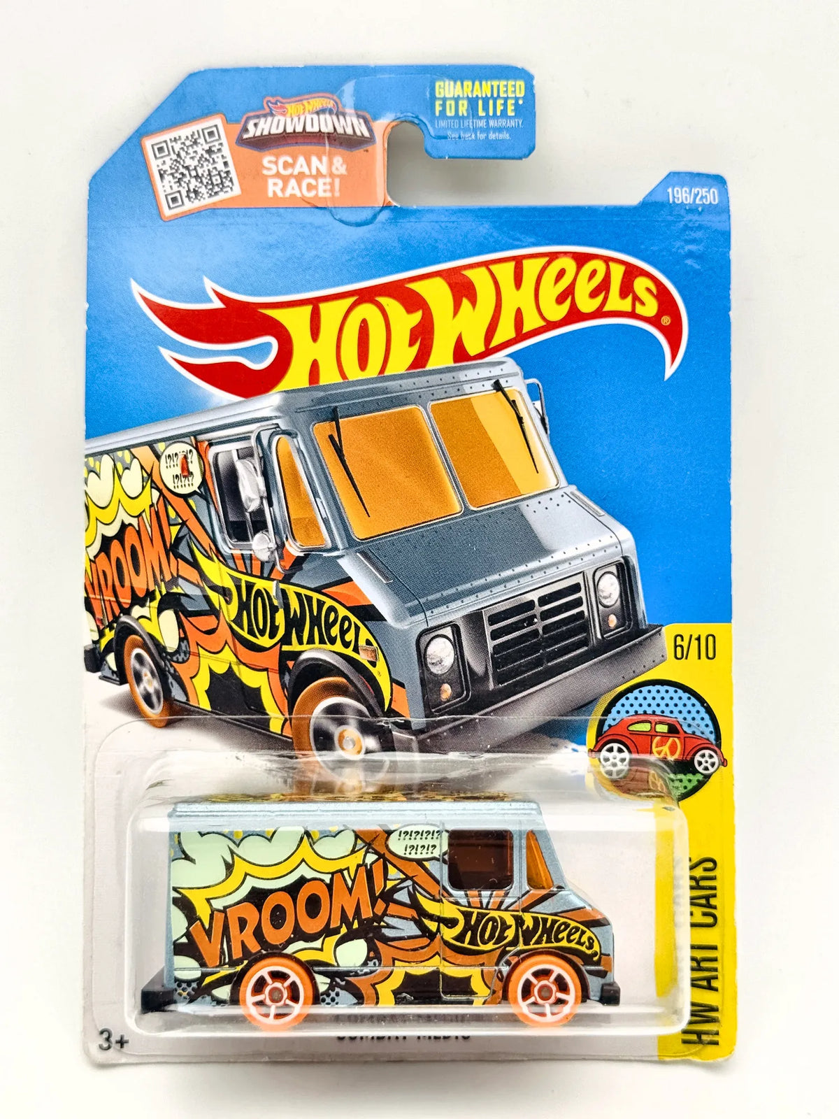 Combat Medic Hot Wheels 2015 HW ART CARS 1:64 Ambulans Pogotowie ratunkowe