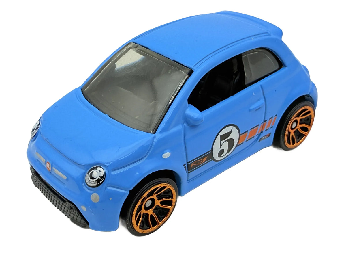 FIAT 500E, Hot Wheels 2018, Die cast FXB29, Niebieski, 1:64, Resoraki