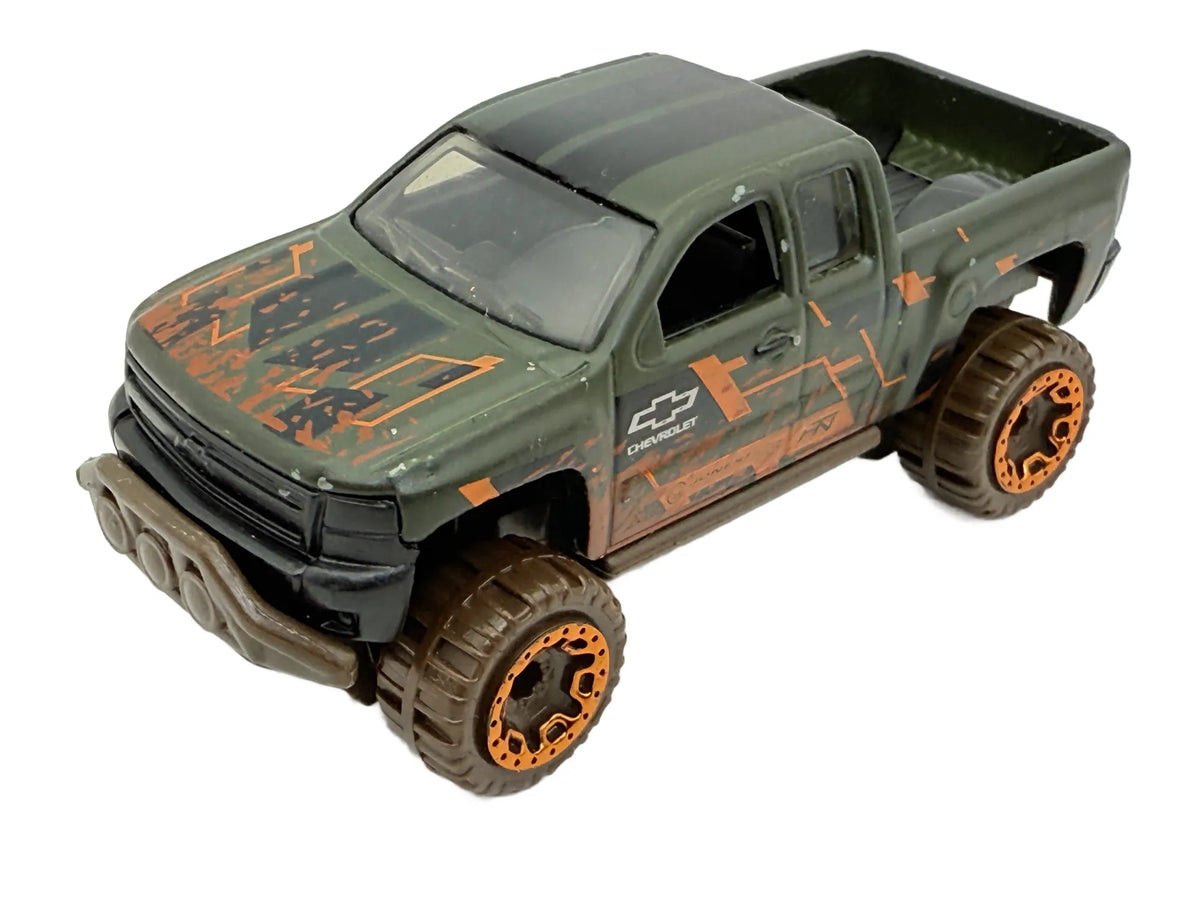 Chevrolet Chevy Silverado, Hot Wheels, die cast resoraki