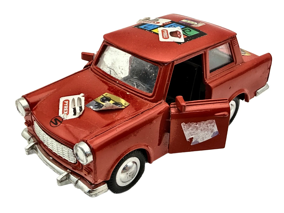 Trabant 601 Schuco '90 Czerwony 1:30
