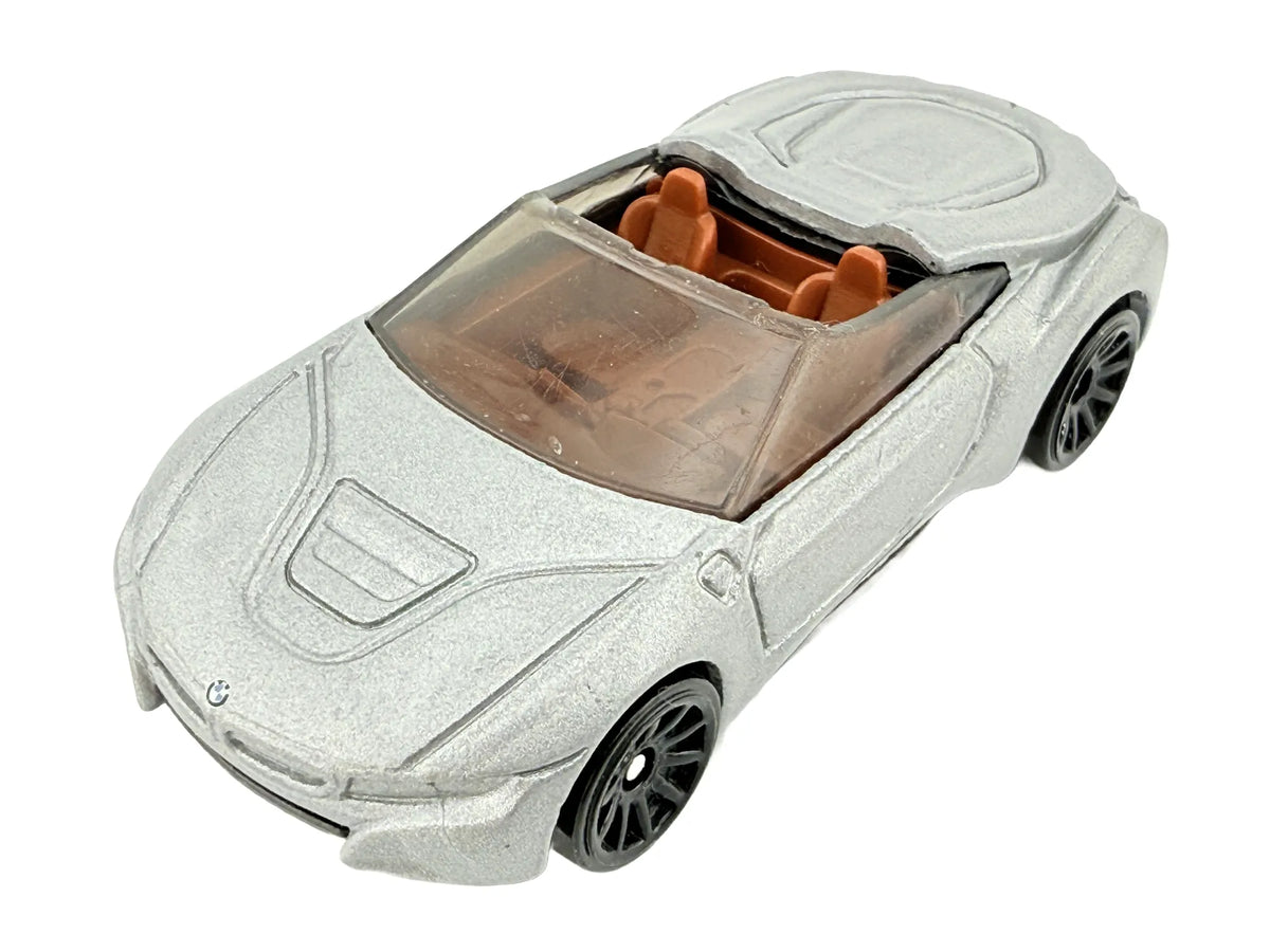 BMW i8 ROADSTER, Hot Wheels 2018, Die cast FXB49, Srebrny, 1:64, Resoraki