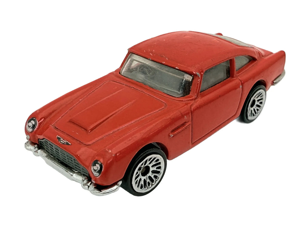 Aston Martin 1963 Db5 Hot Wheels Czerwony 1:64