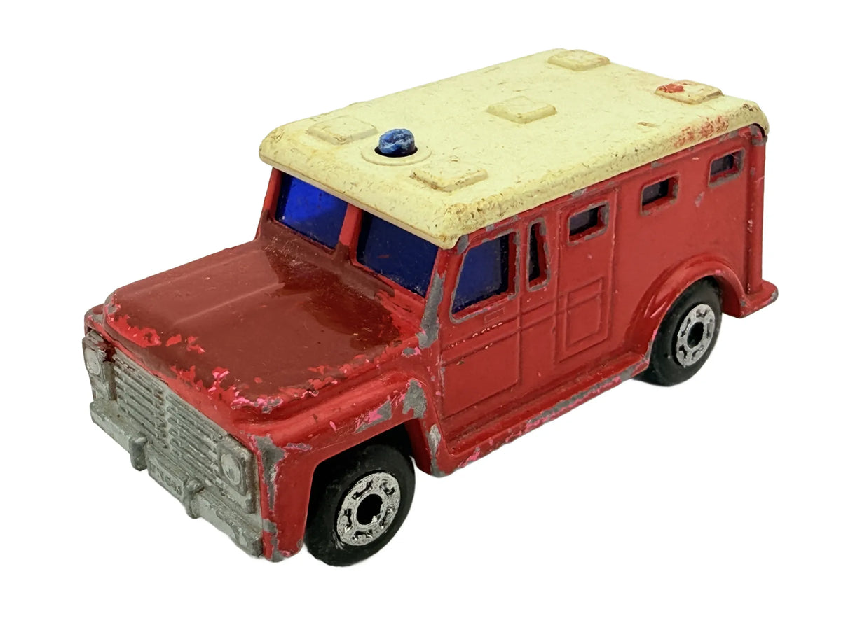Armored Truck Matchbox Czerwony 1:64 Made in Anglia