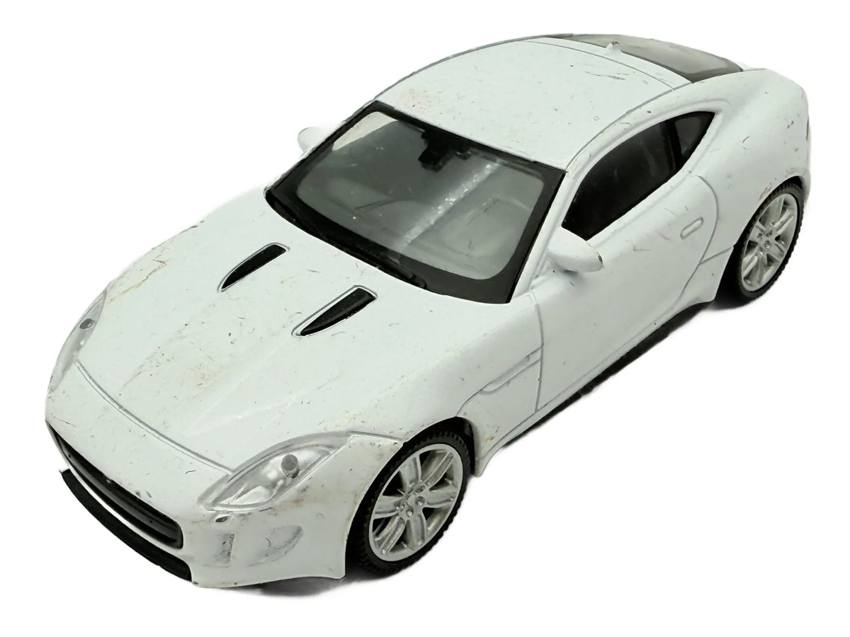 Jaguar F-Type Coupe Welly Biały 1:60