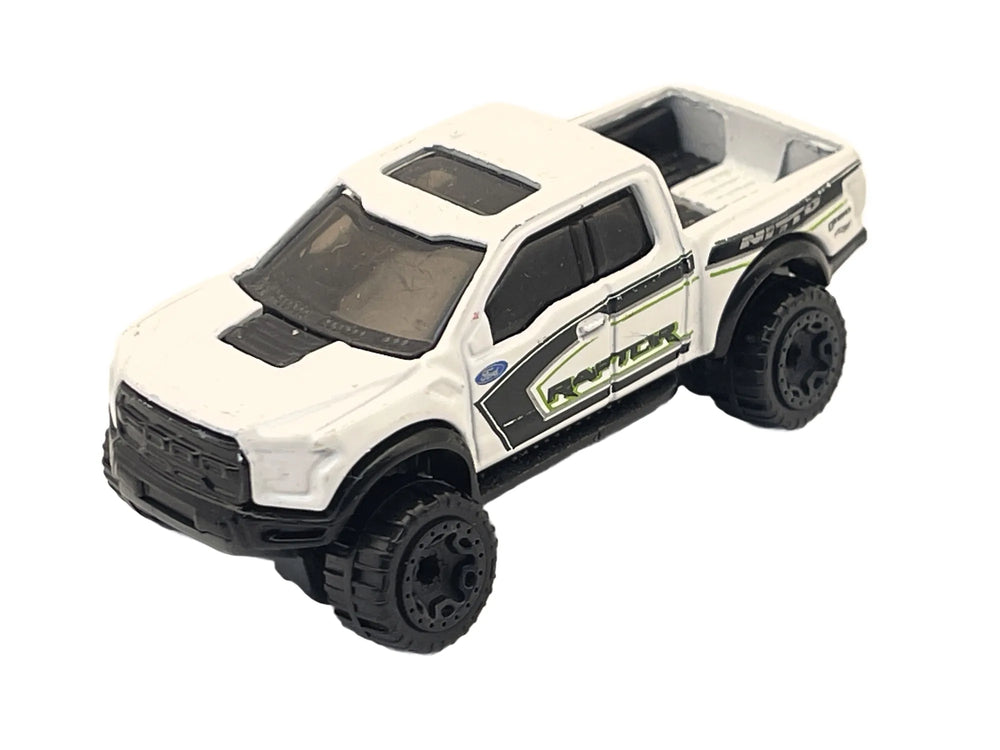 '17 FORD F-150 RAPTOR, Hot Wheels 2015, Die cast J53, Biały, 1:64, Resoraki