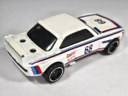 1973 BMW 3.0 CSL RACE CAR Mainline Hot Wheels 2016 Biały 1:64 – zdjęcie 3