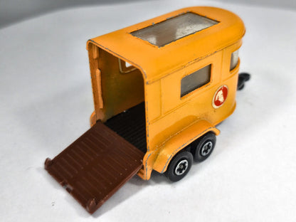 Przyczepa PONY HORSE TRAILER Matchbox Pomarańczowy 1:72 Made in England – zdjęcie 3
