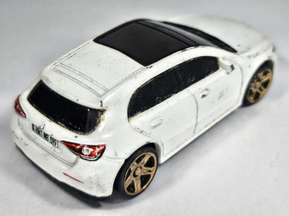2019 MERCEDES-BENZ A-CLASS Hot Wheels 2018 Biały 1:60 – zdjęcie 3