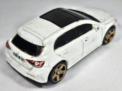 2019 MERCEDES-BENZ A-CLASS Hot Wheels 2018 Biały 1:60 – zdjęcie 3