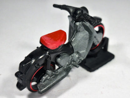 MOTOCYKL HONDA SUPER CUB Hot Wheels 2022 R10 Srebrny 1:37 – zdjęcie 3
