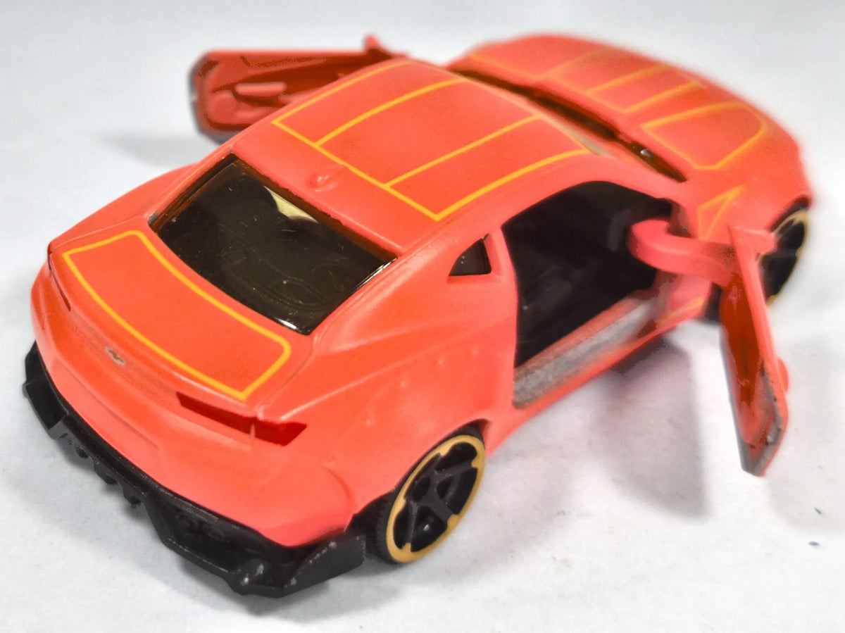 Chevrolet Camaro Ss Majorette 1:60 Coupe Luzak Pomarańczowy Sportowy – zdjęcie 3