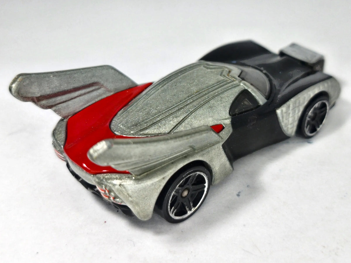 THOR - MARVEL CHARACTER CARS Hot Wheels Srebrny 1:64 – zdjęcie 3