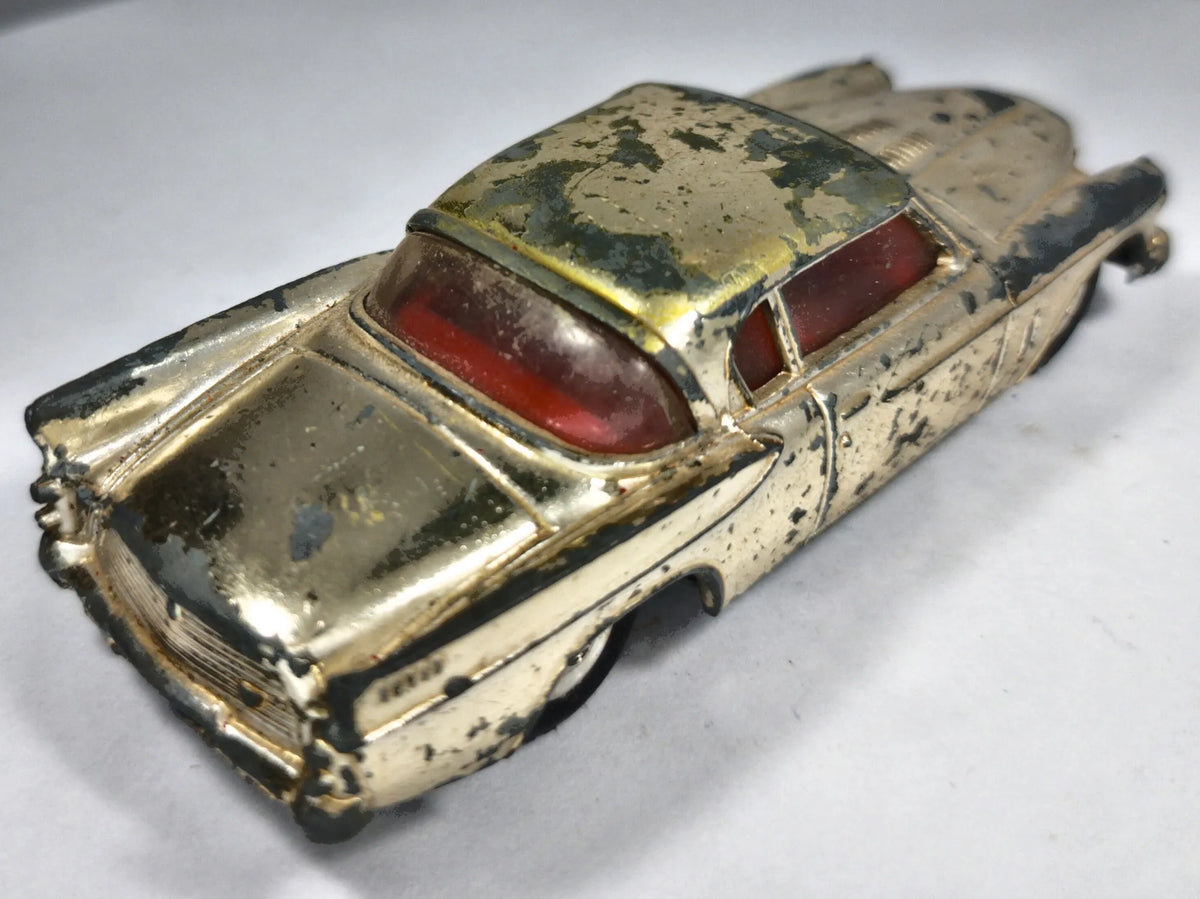 Studebaker Golden Hawk Corgi 1959 Złoty 1:43 Made in Gt Britain – zdjęcie 3