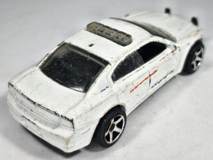 Dodge Charger Pursuit Policja Matchbox 2012 Biały 1:57 – zdjęcie 3