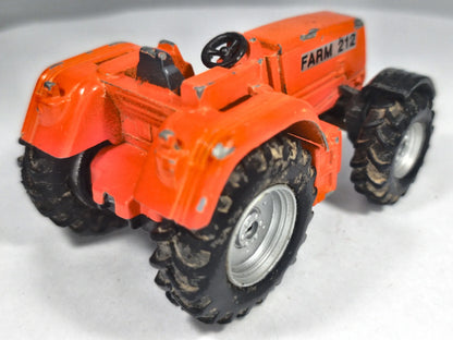 Traktor Farm 212 Pomarańczowy 1:64 – zdjęcie 3