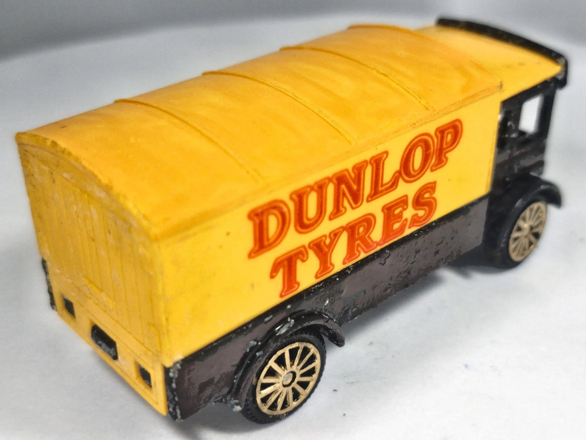 AEC VAN DUNLOP TYRES, Corgi, Made in Gt Britain, Die cast, Żółty, 1:50 – zdjęcie 3