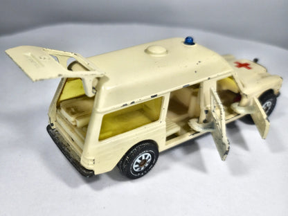 Ambulans MERCEDES-BENZ BINZ-EUROP 1200L SIKU '75 Krem 1:43 Made in Germany – zdjęcie 3