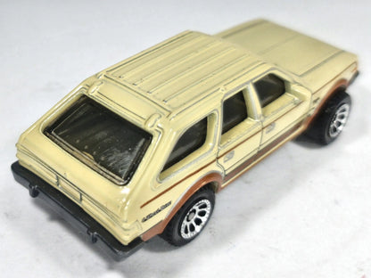 1980 Amc Eagle Matchbox 2022 1:64 Kremowy – zdjęcie 3