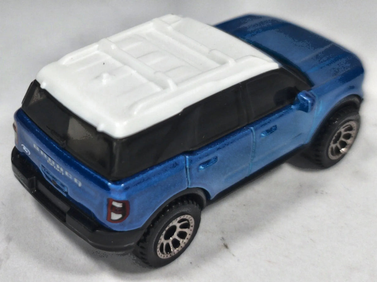 2022 Ford Bronco Sport Matchbox 2023 Mainline 1:64 Niebieski Miejski – zdjęcie 3