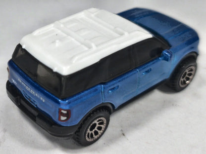 2022 Ford Bronco Sport Matchbox 2023 Mainline 1:64 Niebieski Miejski – zdjęcie 3