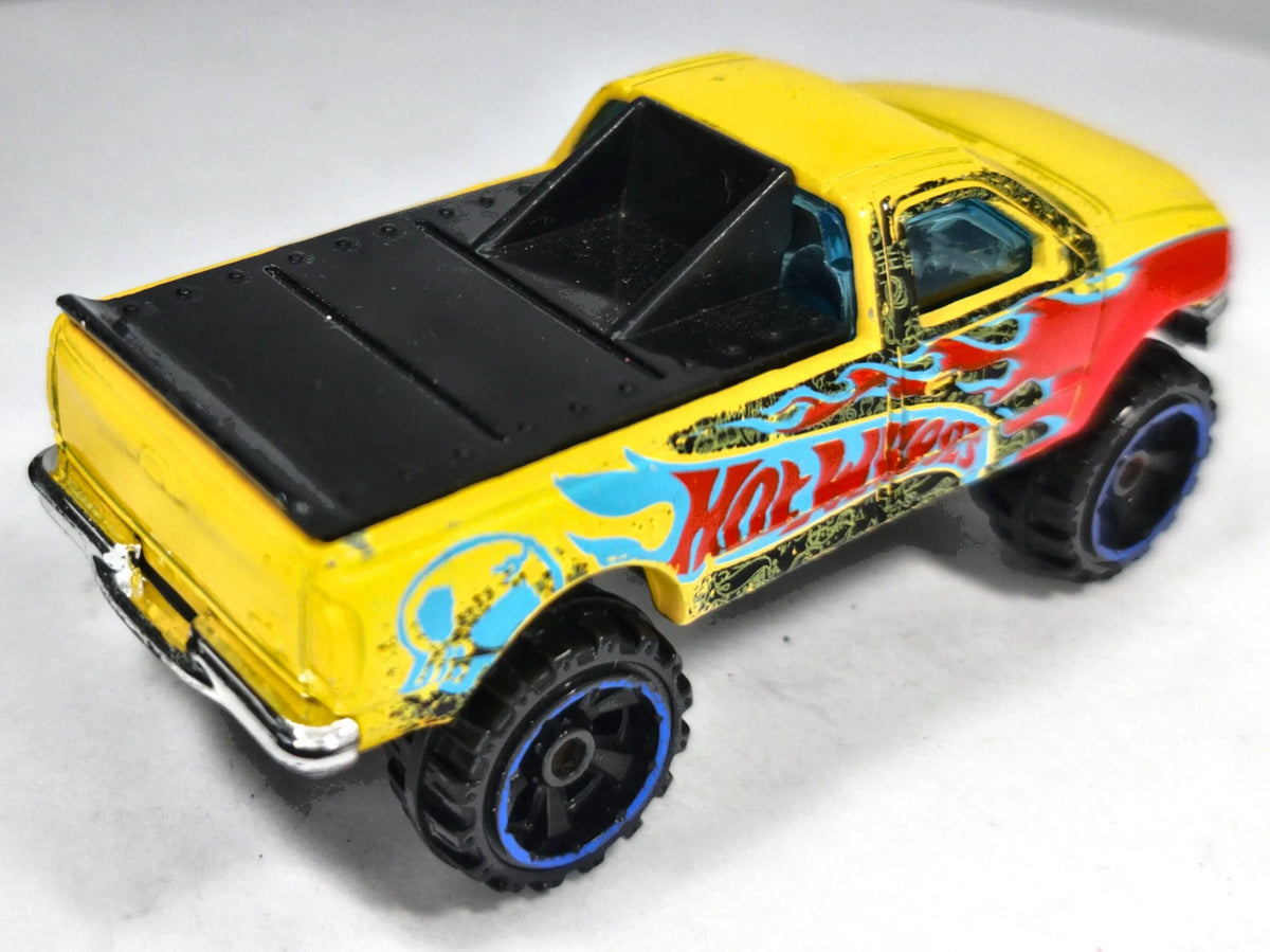 1997 FORD F-150 Hot Wheels Żółty 1:64 – zdjęcie 3