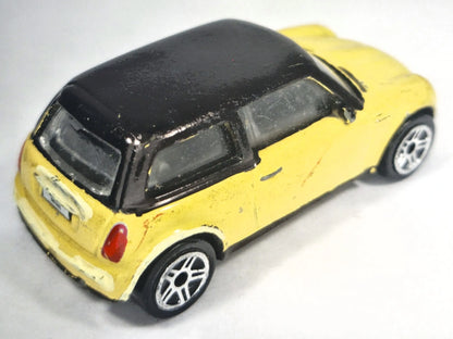 BMW NEW MINI, Realtoy, Die cast, Żółty i Czarny, 1:56, Resoraki – zdjęcie 3