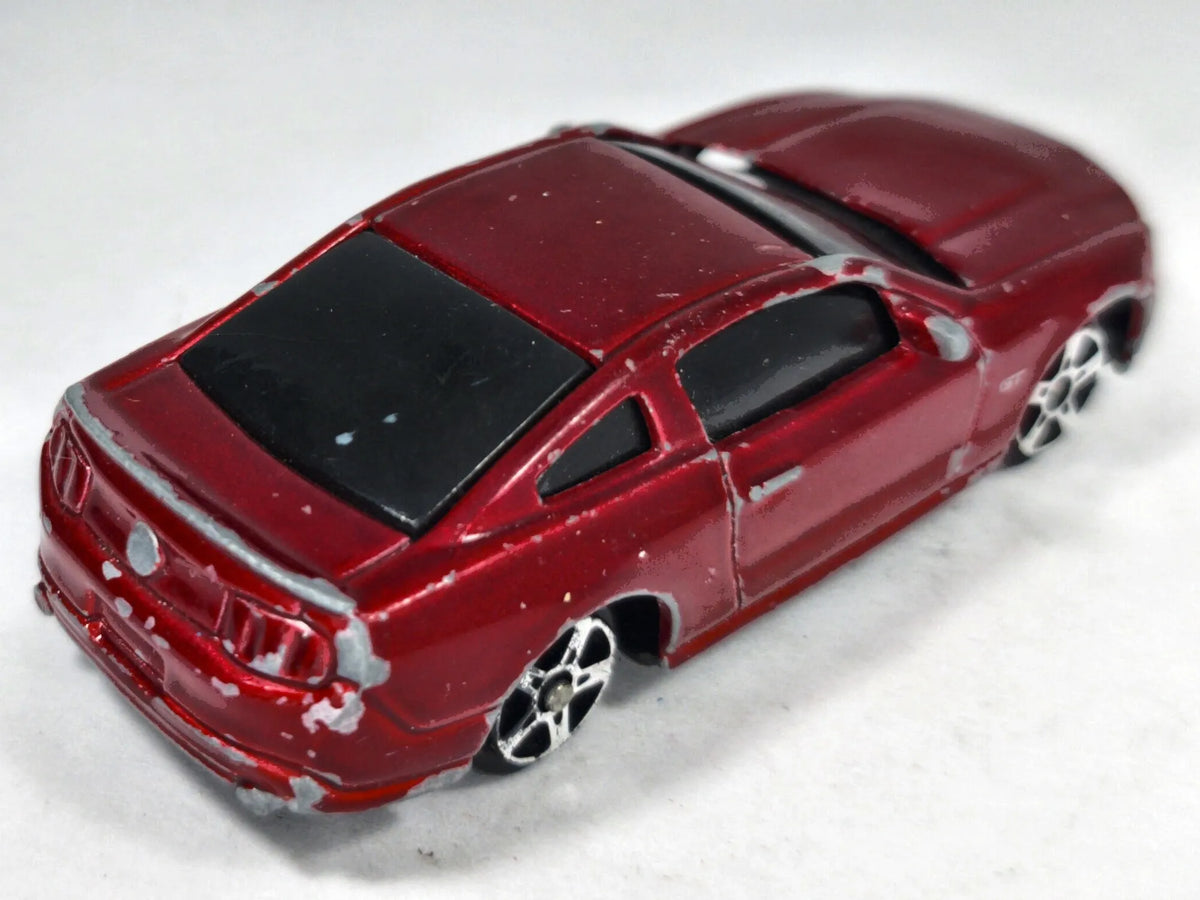 2010 FORD MUSTANG GT Maisto Bordowy 1:62 – zdjęcie 3