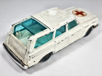 Studebaker Wagonaire Ambulans Husky '60 Biały 1:64 Made in Gt Britain – zdjęcie 3