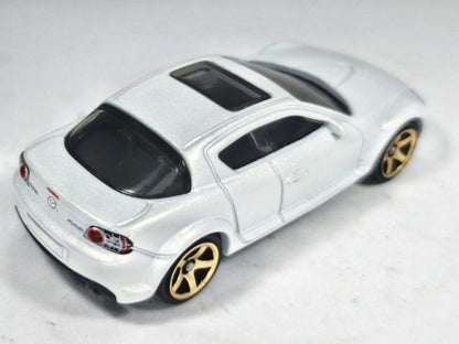Mazda Rx-8 Matchbox 2022 1:64 Biały – zdjęcie 3