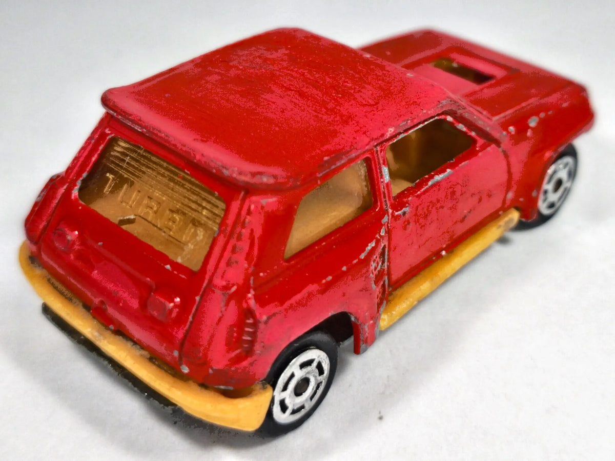 RENAULT 5 (R5 TURBO) Majorette NO.255 Czerwony 1:53 – zdjęcie 3