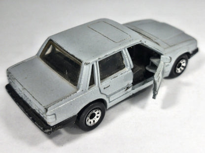 VOLVO 760 Matchbox 1986 Srebrny 1:60 Made in Macau – zdjęcie 3